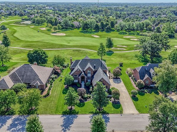 54 Long Cove Drive , Lemont, IL 60439
