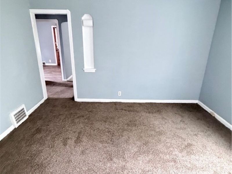 11108 Plymouth Avenue, Garfield Heights, OH 44125 Photo 4