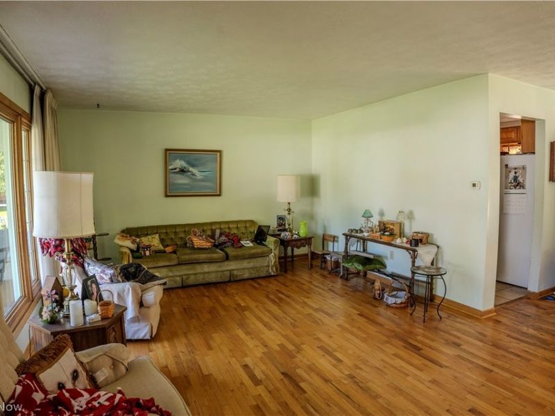 4831 Leona Avenue SW, Navarre, OH 44662 Photo 2