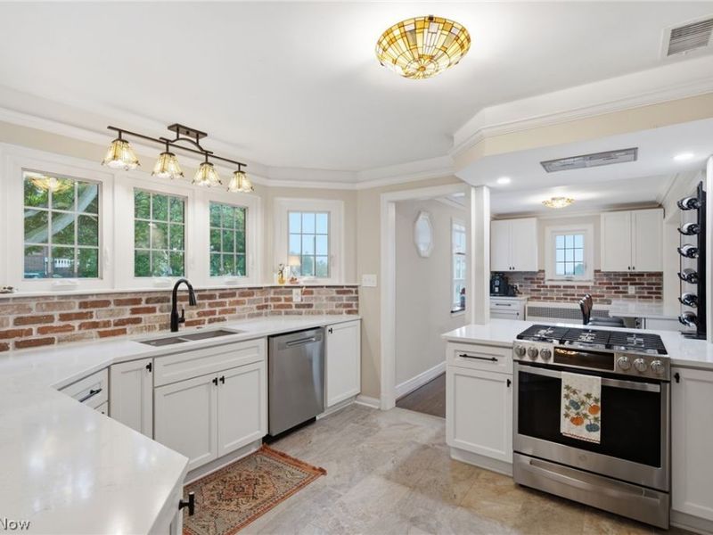 826 E Schaaf Road, Brooklyn Heights, OH 44131 Photo 17