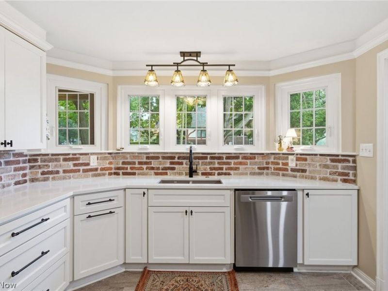 826 E Schaaf Road, Brooklyn Heights, OH 44131 Photo 19