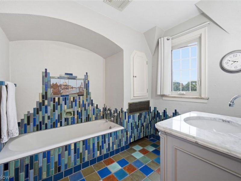 826 E Schaaf Road, Brooklyn Heights, OH 44131 Photo 28