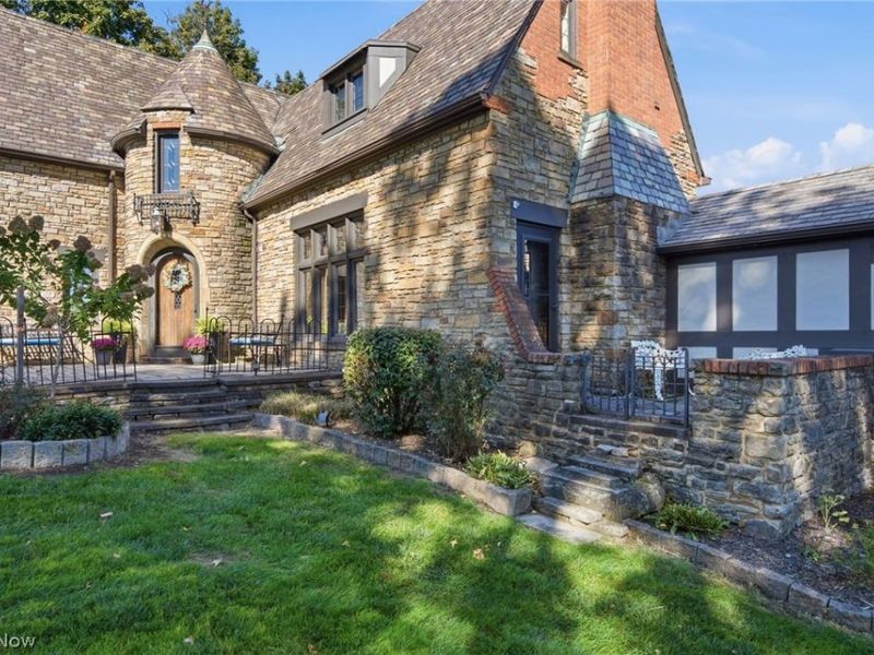 826 E Schaaf Road, Brooklyn Heights, OH 44131 Photo 6
