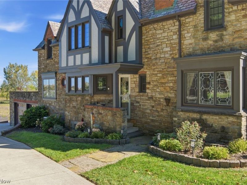 826 E Schaaf Road, Brooklyn Heights, OH 44131 Photo 7