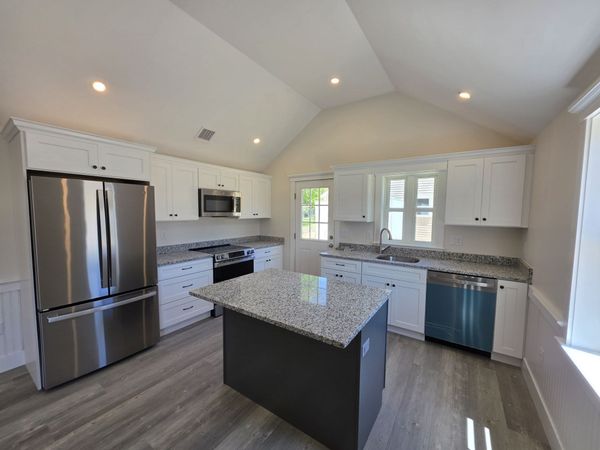 87 Acapesket Rd, Unit 3B, Falmouth, MA 02536