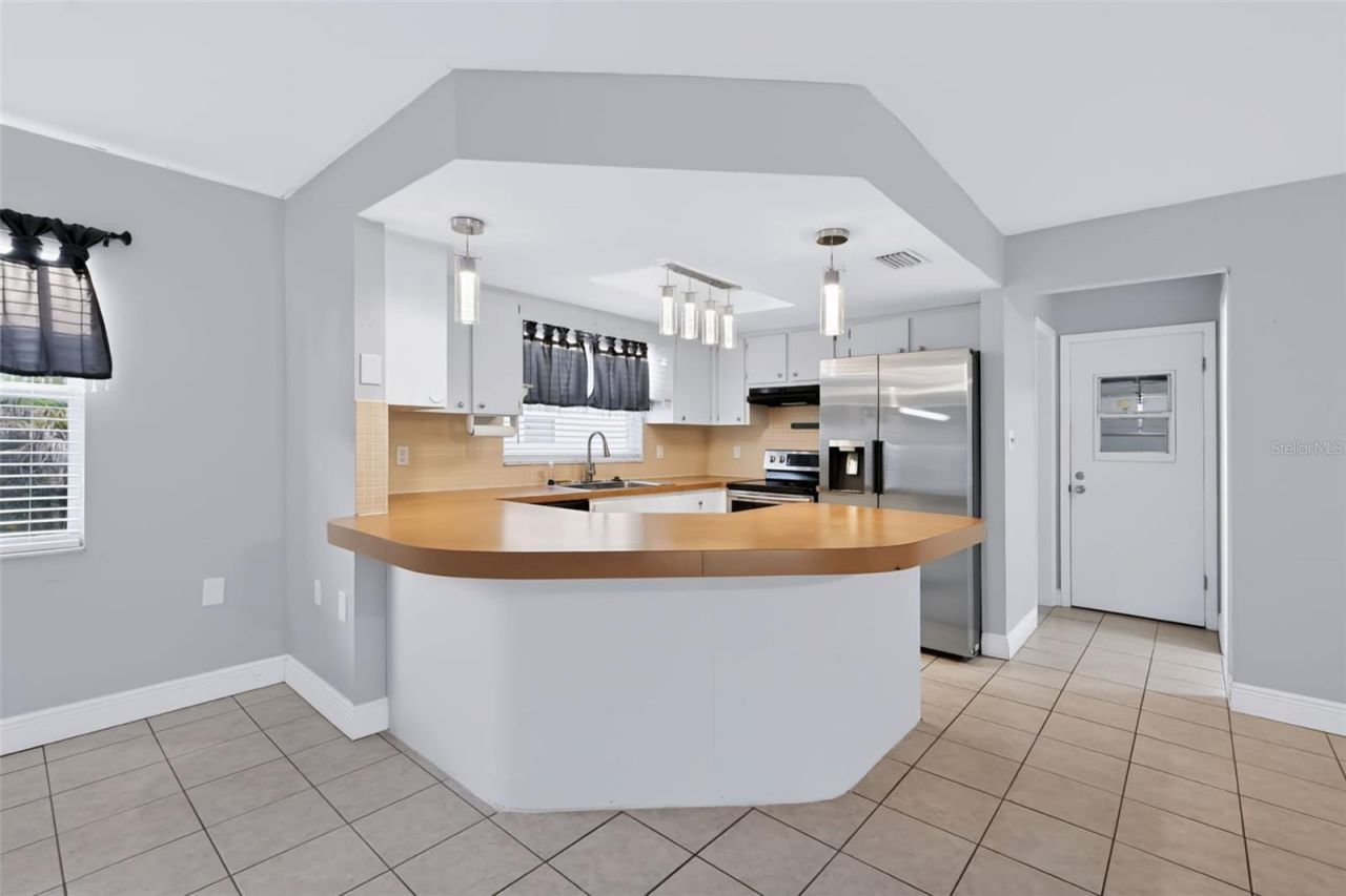 8040 Saybrook Drive, Port Richey, FL 34668 Photo