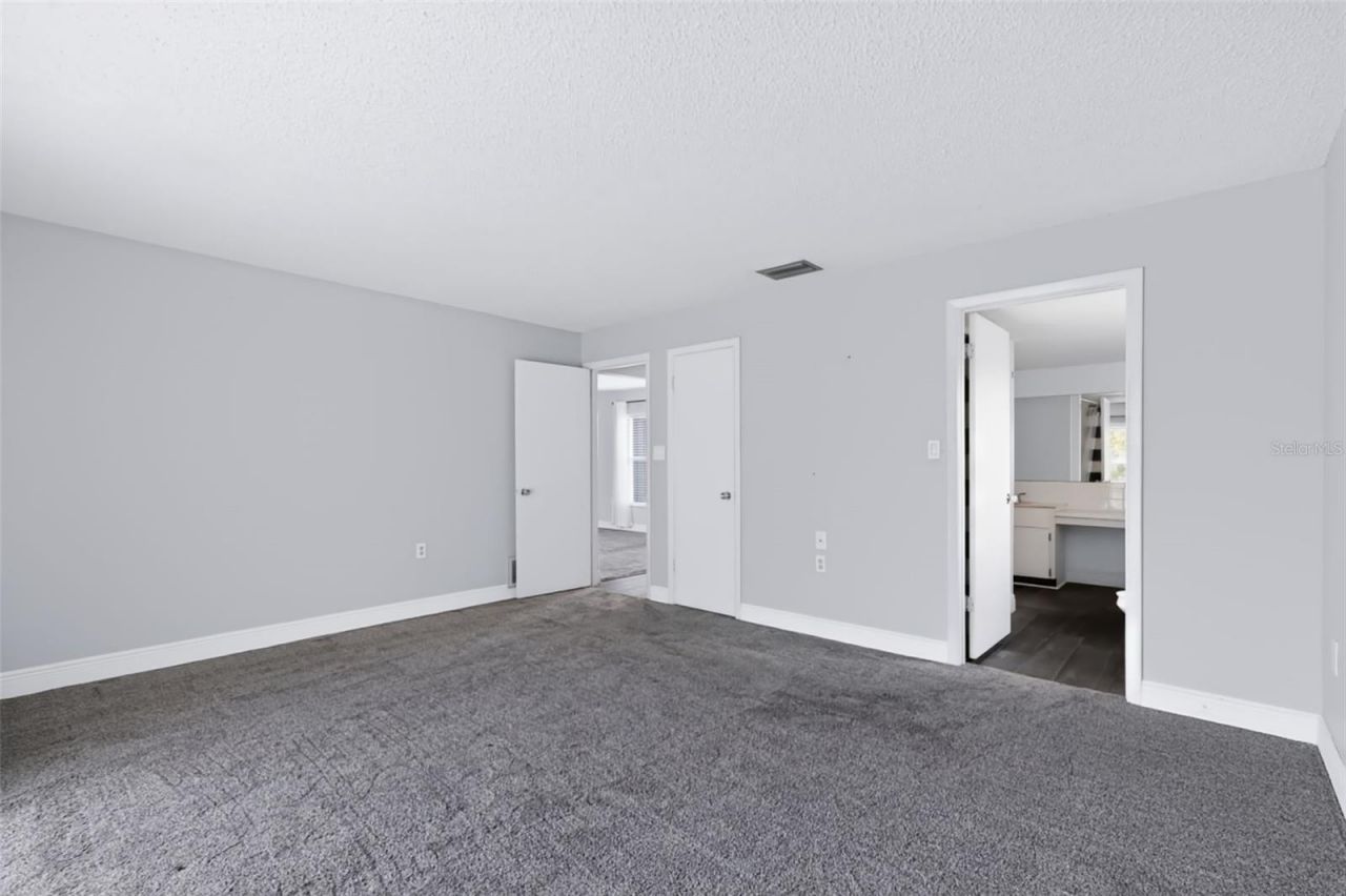 8040 Saybrook Drive, Port Richey, FL 34668 Photo