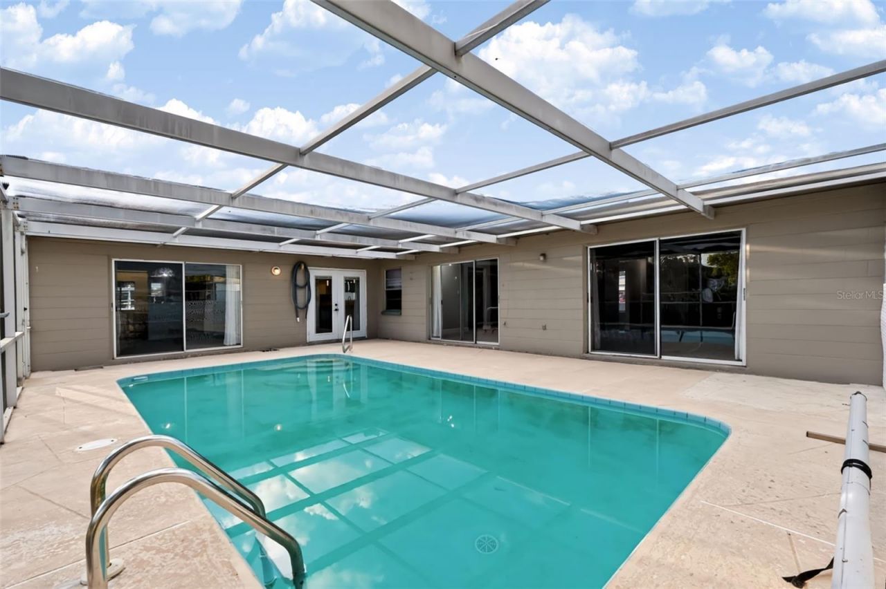 8040 Saybrook Drive, Port Richey, FL 34668 Photo