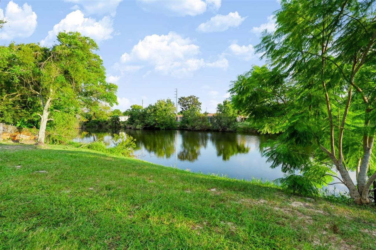 8040 Saybrook Drive, Port Richey, FL 34668 Photo