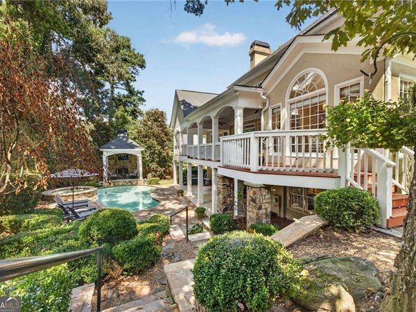 1572 Asheforde Drive, Marietta, GA 30068