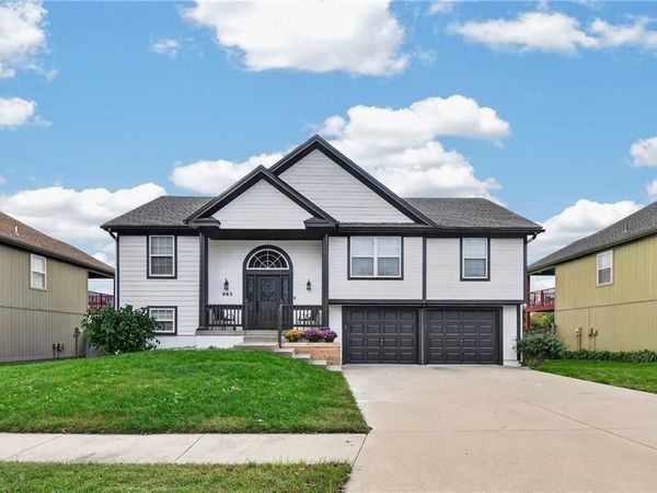 963 NW Dogwood Drive, Grain Valley, MO 64029