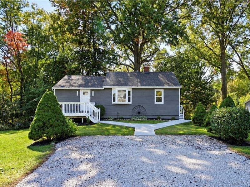 1714 Woods Road, Akron, OH 44306 Photo 2
