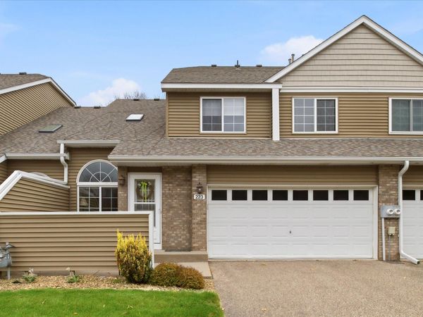 223 Primrose Court , Vadnais Heights, MN 55127