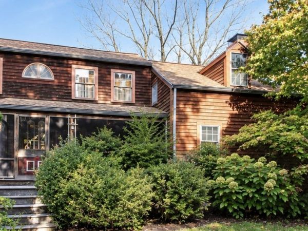 108 Auburn, Cambridge, MA 02139