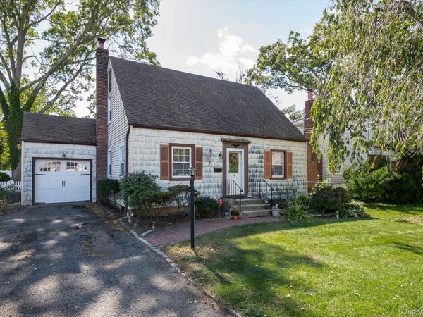 42 Sherman Avenue , Merrick, NY 11566