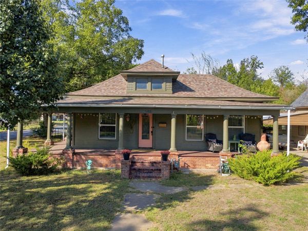 548 S Pine , Nowata, OK 74048