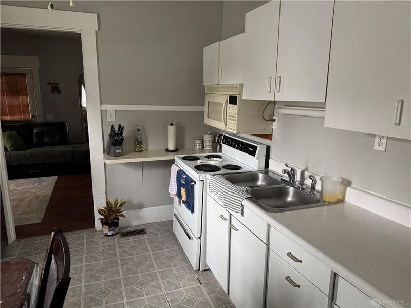 816 Elwood Street, Middletown, OH 45042 Photo 10