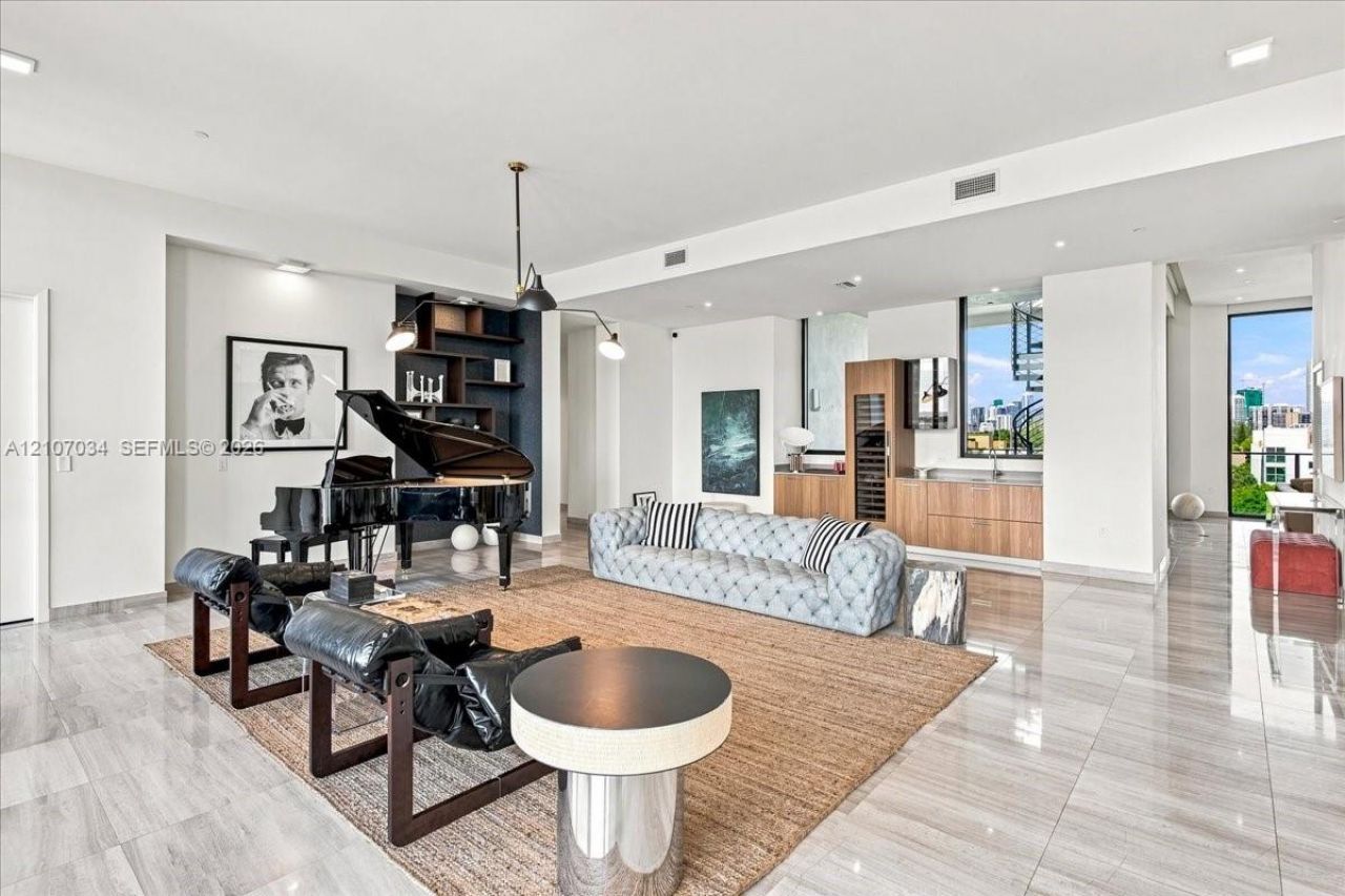 3581 E Glencoe St , Unit 605, Coconut Grove, FL 33133 Photo