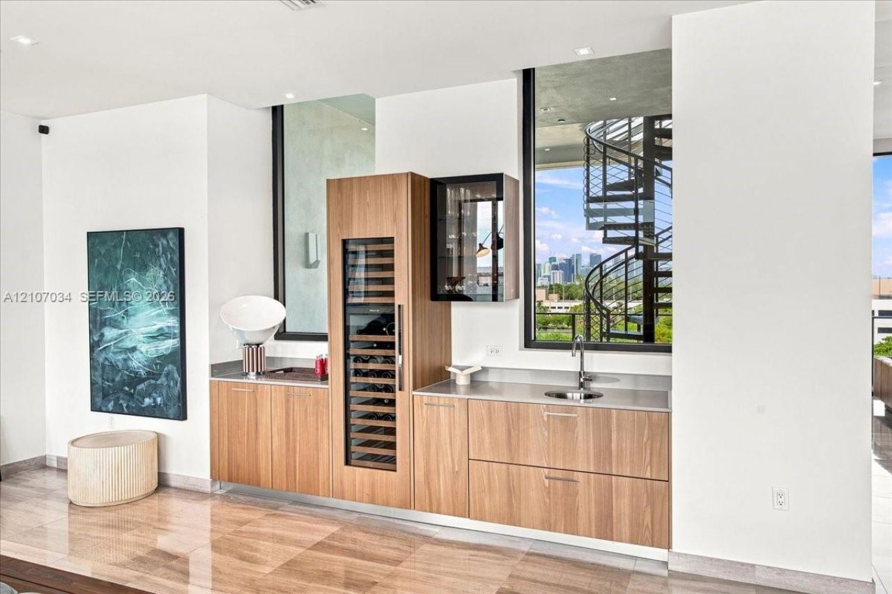 3581 E Glencoe St , Unit 605, Coconut Grove, FL 33133 Photo