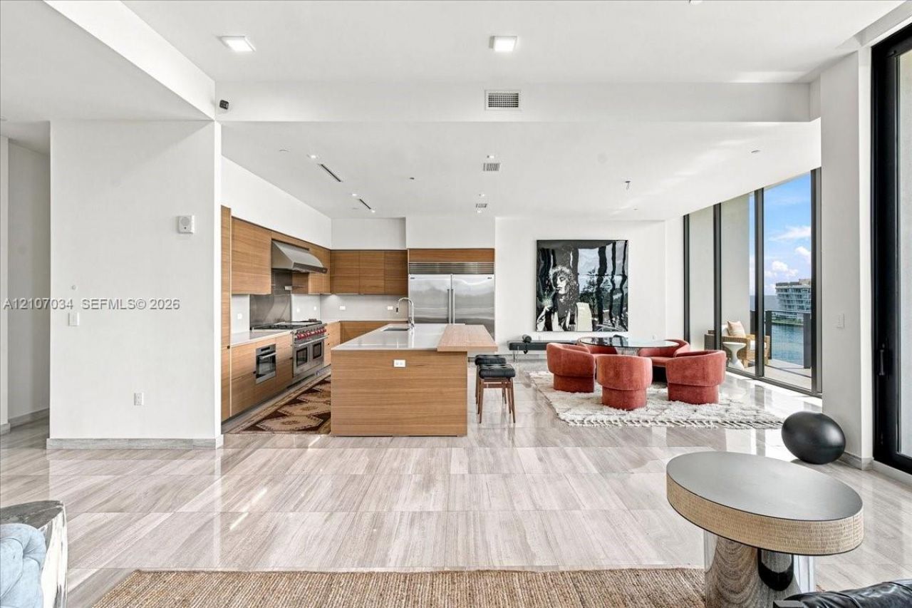 3581 E Glencoe St , Unit 605, Coconut Grove, FL 33133 Photo