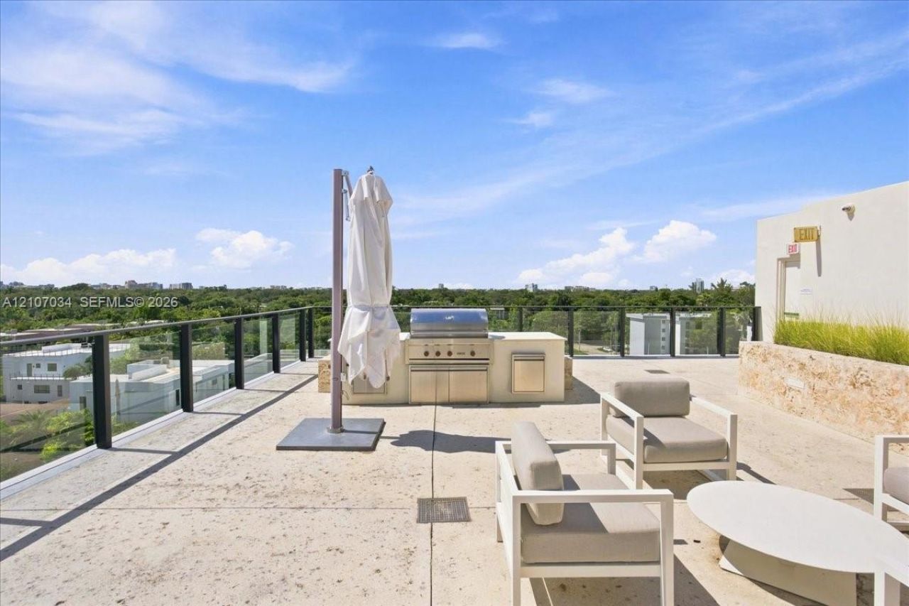 3581 E Glencoe St , Unit 605, Coconut Grove, FL 33133 Photo