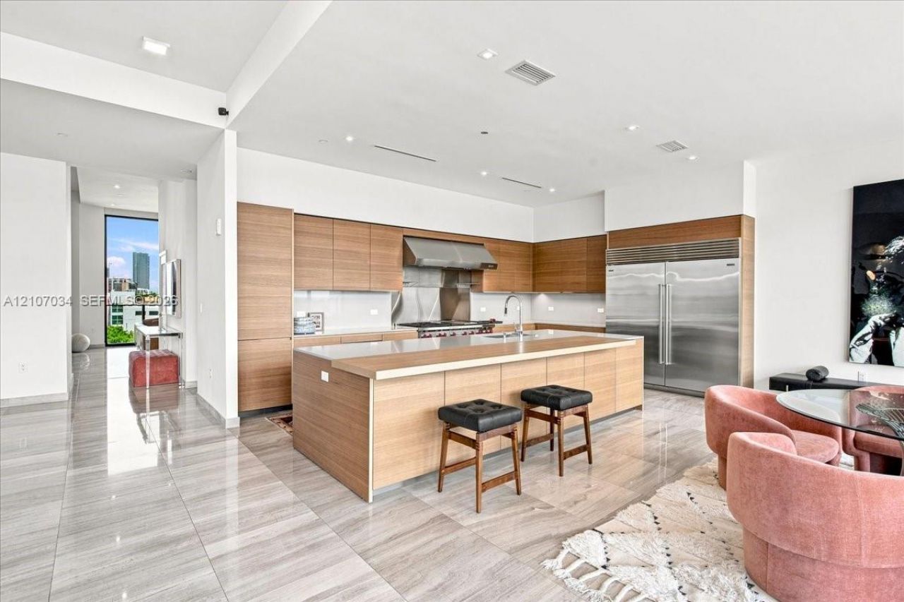 3581 E Glencoe St , Unit 605, Coconut Grove, FL 33133 Photo