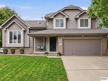 10426 Newport Avenue, Omaha, NE 68122