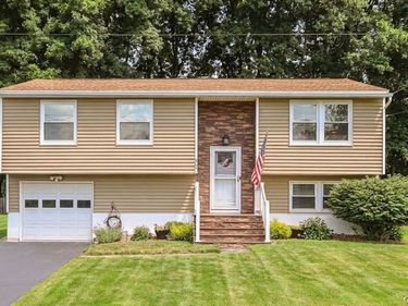 507 Rita Drive, Syracuse, NY 13212