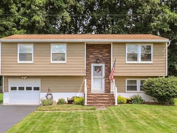 507 Rita Drive , Syracuse, NY 13212