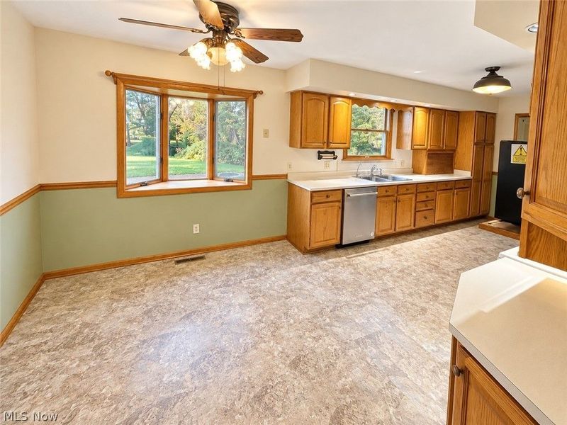 105 Williams Street, Marietta, OH 45750 Photo 12