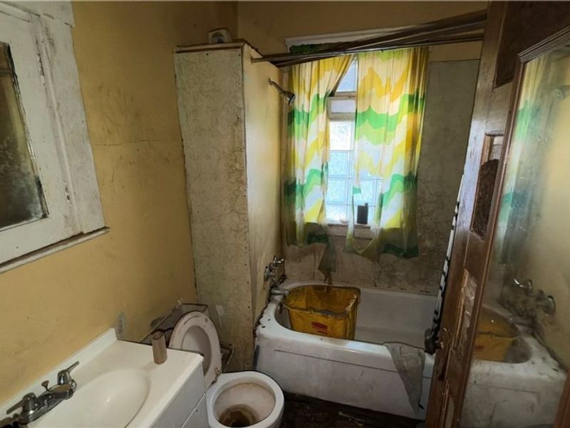 643 E 107th Street, Cleveland, OH 44108 Photo 20