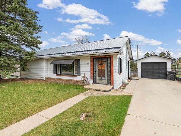 346 N 7TH ST, Custer, SD 57730