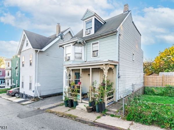 3 Tyndall Ave, Phillipsburg, NJ 08865