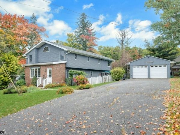 39 Hillside Ave, Jefferson, NJ 07460