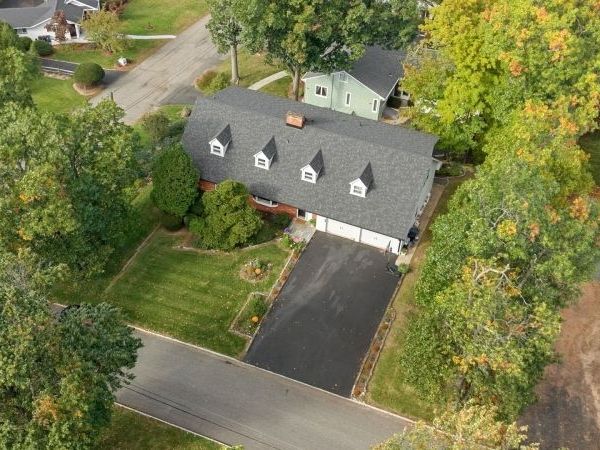 39 Lessing Rd, West Orange, NJ 07052