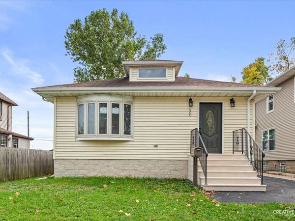 900 Cochrane Avenue , Joliet, IL 60436