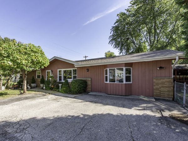 19 E Washington Street, Round Lake Park, IL 60073