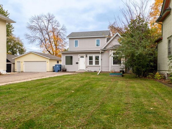 406 Russell Avenue N, Minneapolis, MN 55405