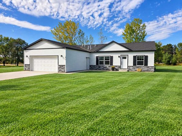 2421 Oak Preserve Court, Saint Cloud, MN 56304