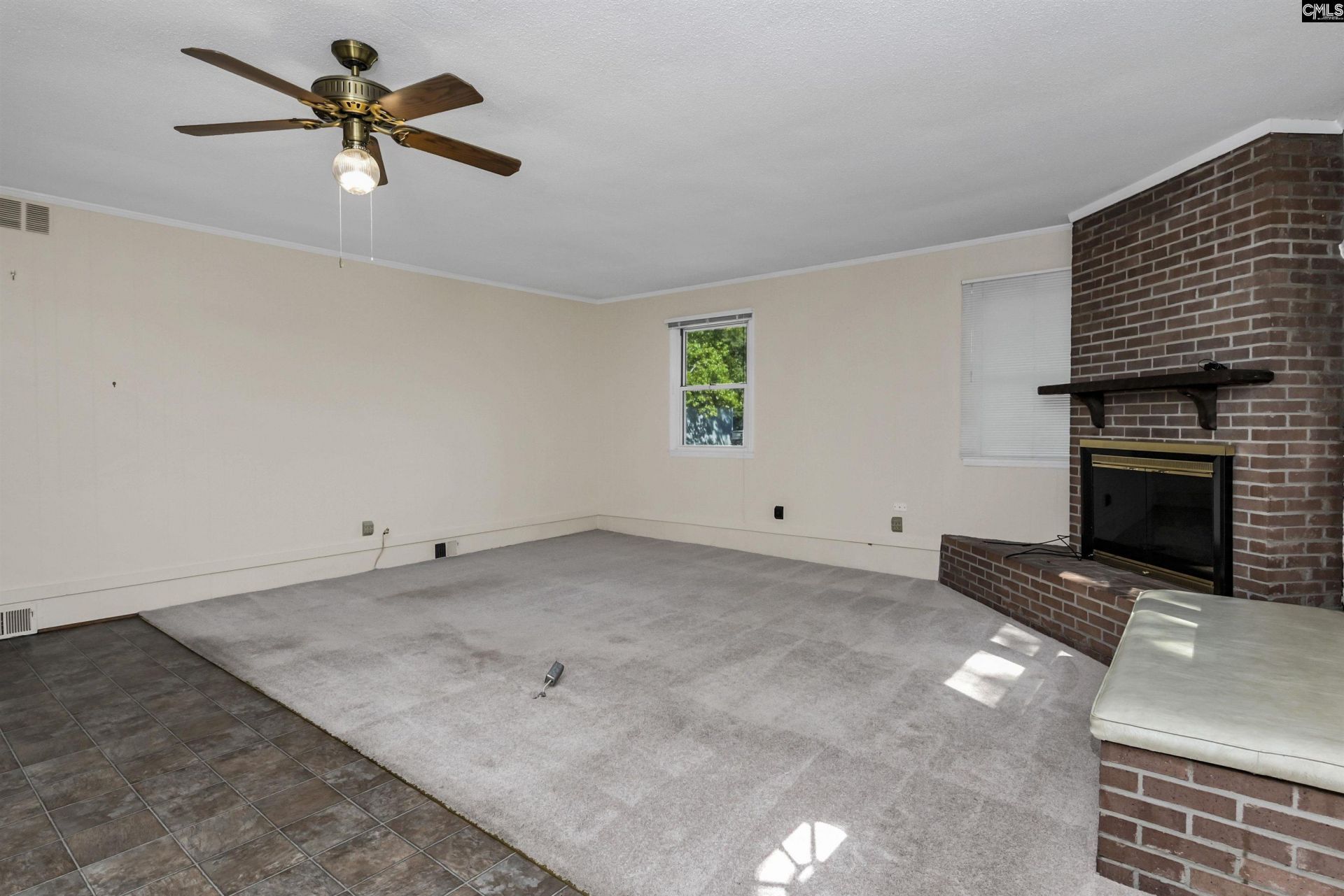 2391 Klapman Road Photo 10