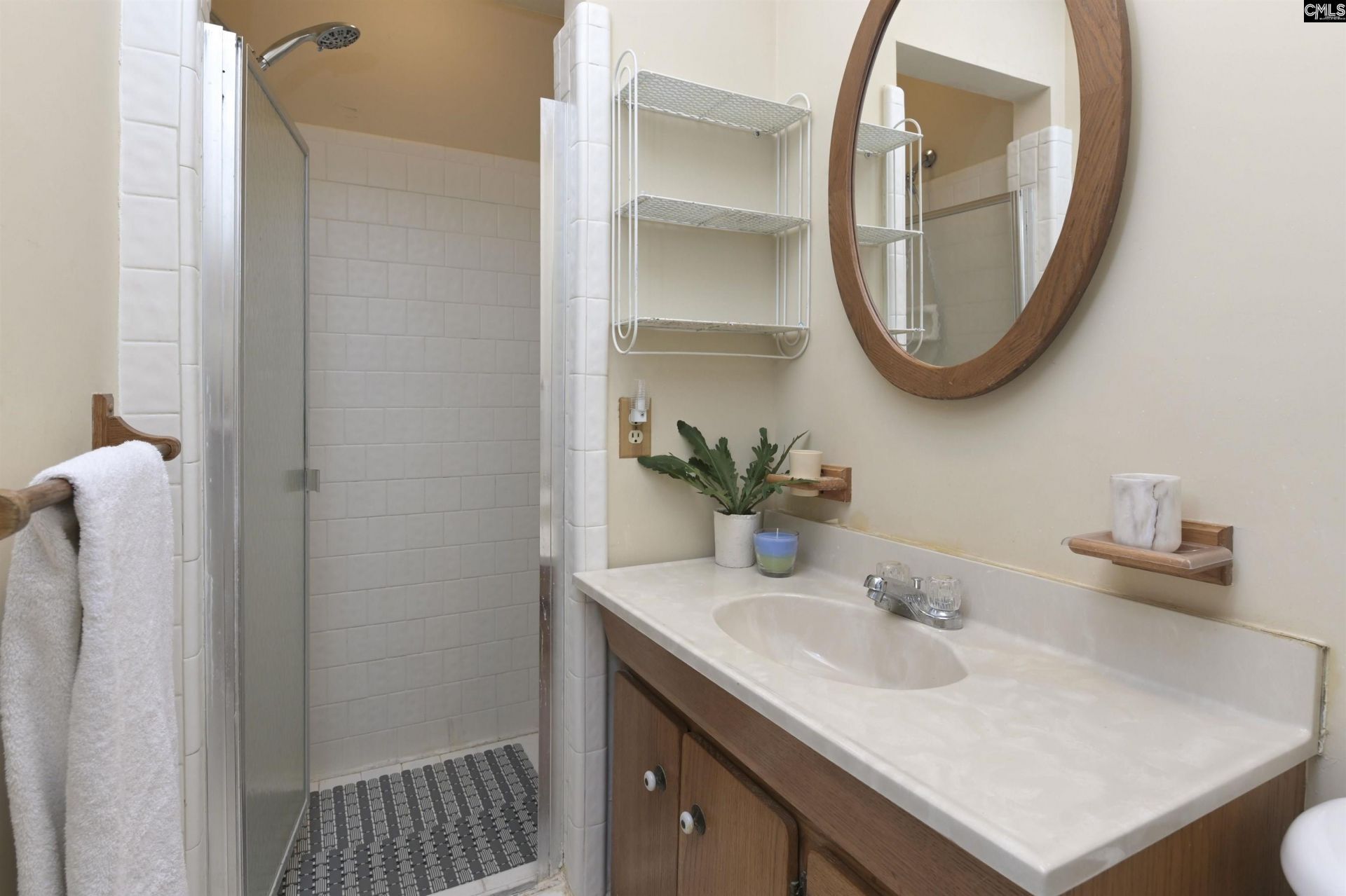 2391 Klapman Road Photo 32