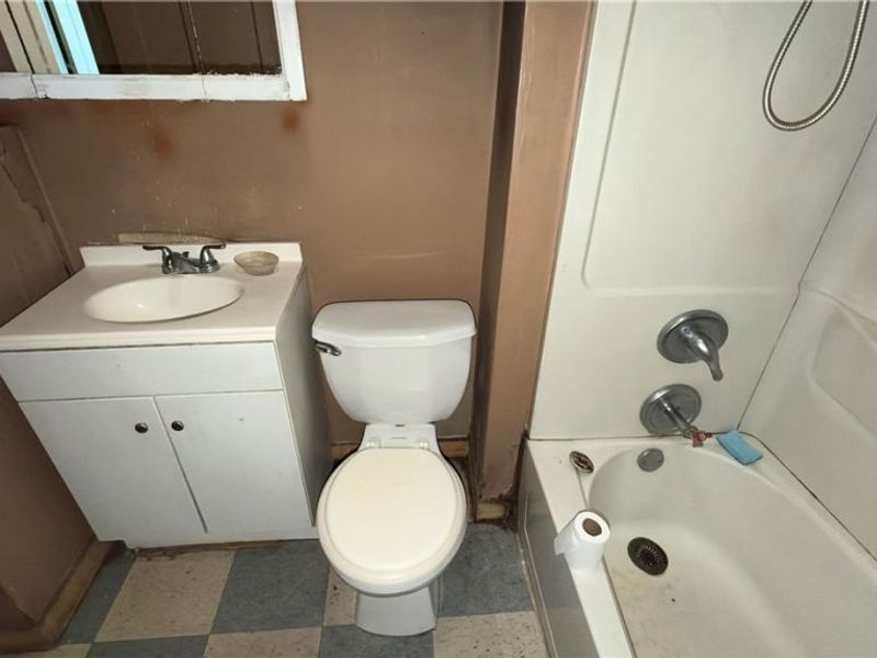 705 E 155th Street, Cleveland, OH 44110 Photo 14
