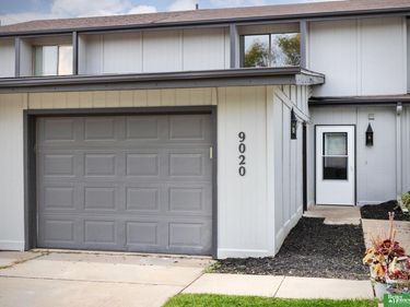 9020 Gary Circle, Omaha, NE 68138