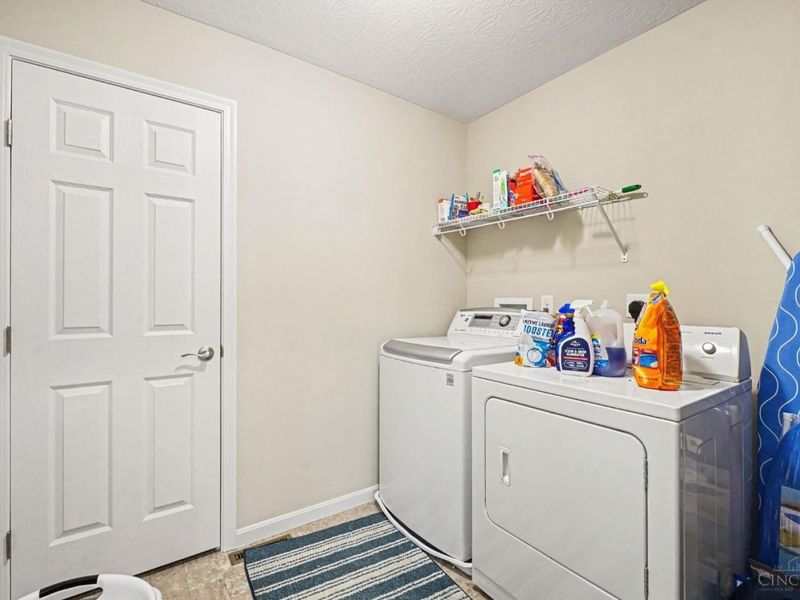 7048 Quellin Boulevard, Hamilton Township, OH 45039 Photo 24