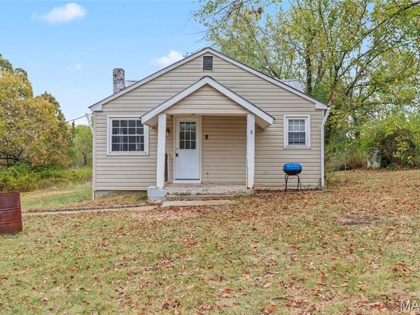 1212 Berry Dairy Road , De Soto, MO 63020