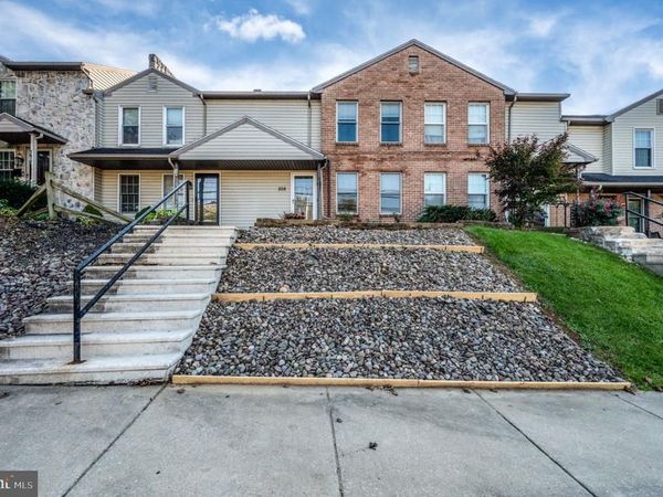 208 MORGANTOWN ROAD, READING, PA 19611