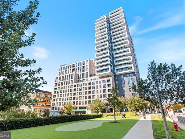 1650 SILVER HILL DRIVE, Unit 1801, MCLEAN, VA 22102