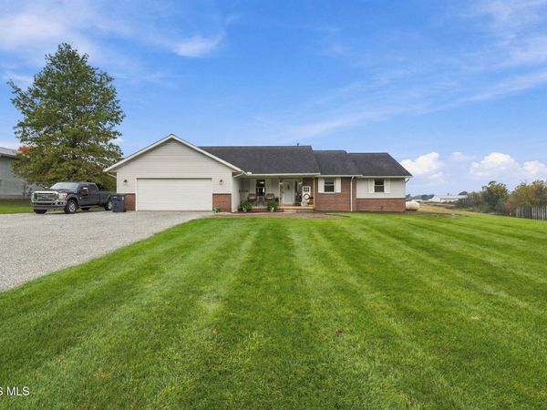 148 S County Road 17 , Tiffin, OH 44883