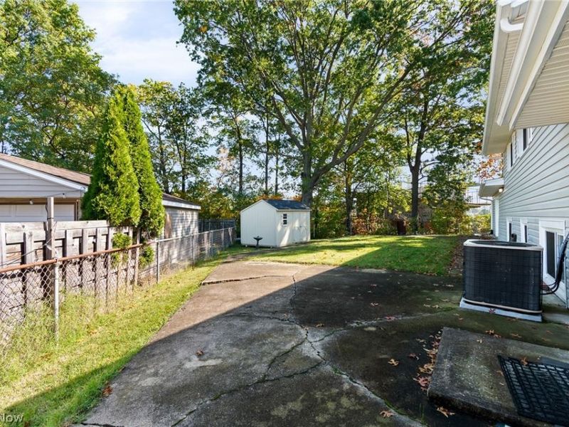 4127 Denison Avenue, Lorain, OH 44055 Photo 21