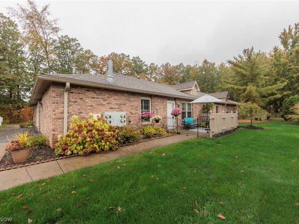 2832 Shakespeare Lane, Avon, OH 44011